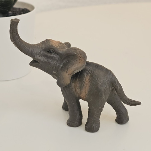 Elephant plastic - elephant,