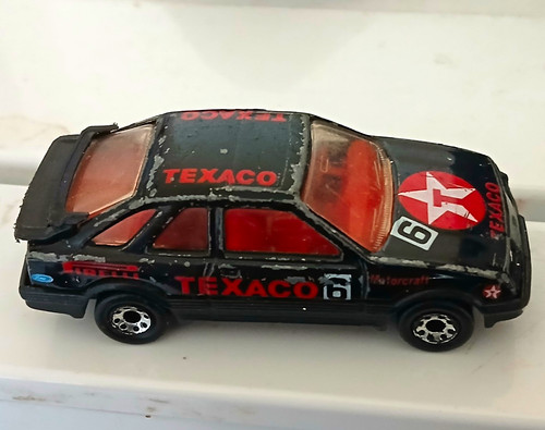 Matchbox superfast ford escort - matchbox,