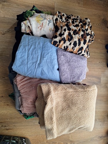 Ladies clothes bundle joblot - clothes,