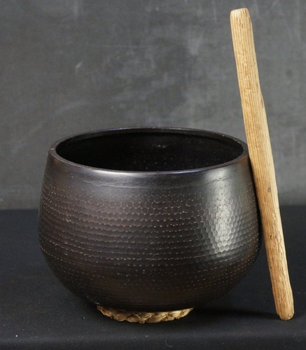 Zen chanting bell - chanting, japan