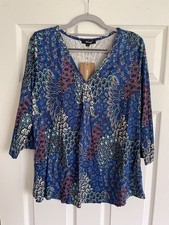 Women’s Tunic Top With Three
