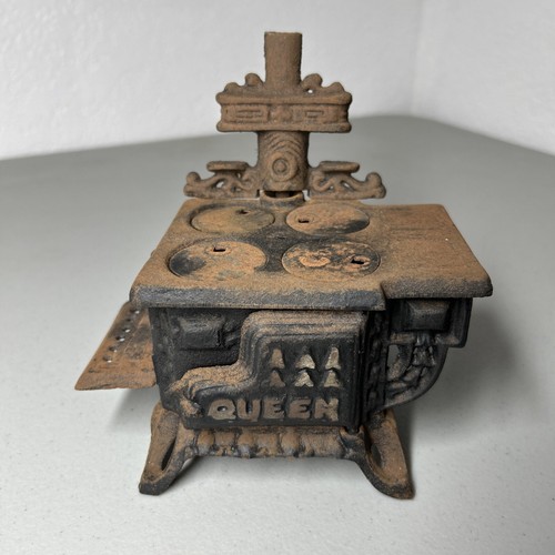 Antique queen cast iron - antique,