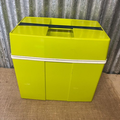 Retro camping cool - retro, lime