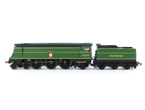 Hornby r2219 gauge west - hornby, oo