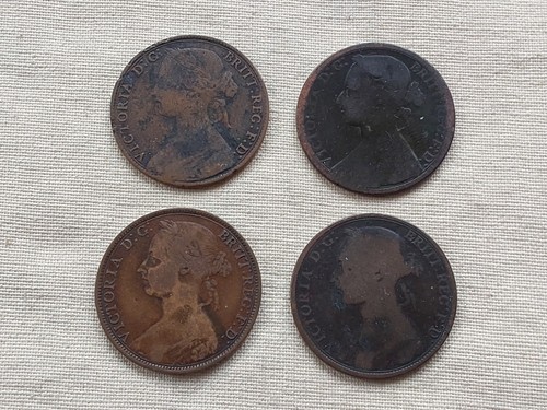 Victoria pennies 1860 - x,