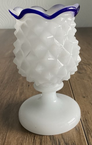 Vintage opaque milk - milk, bud