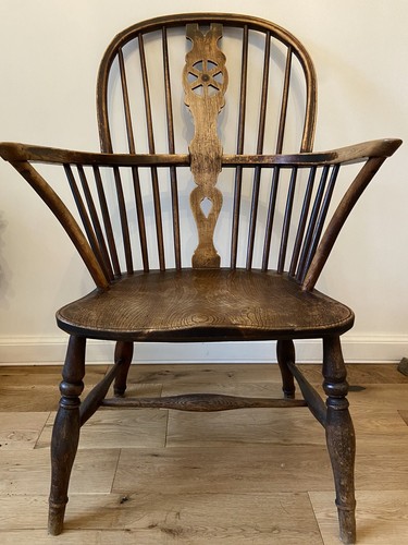 Vintage wheel back carver - wheel,