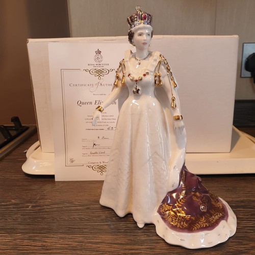 Royal worcester queen - royal,