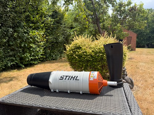 Stihl blower - bg-km,
