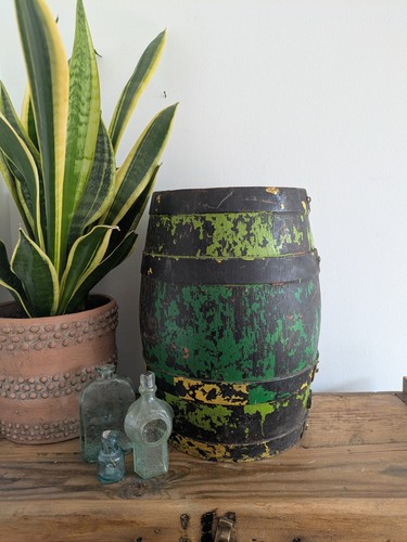 Resin primitive whiskey - resin, whiskey/water