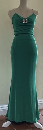 Stunning emerald green - stunning, dress