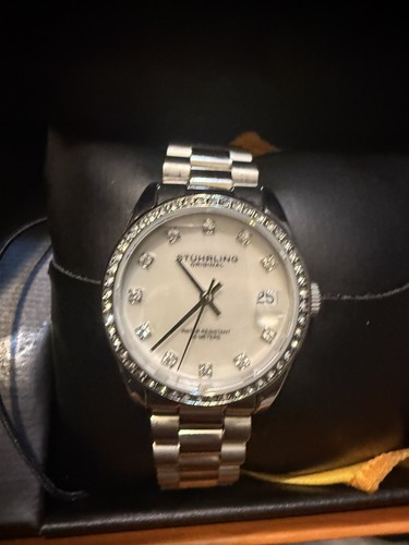 New stuhrling ladies watch - new,