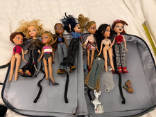 Bratz Vintage 2001 Doll Bundle X 8 in carry case