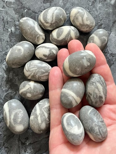 Tumbled stones natural crystal - tumbled,
