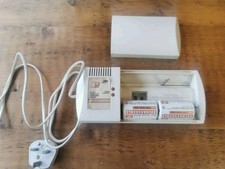 BOOTS  MULTI BATTERY CHARGER FOR Ni-Cd RECHARGEABLE BATTERIES 