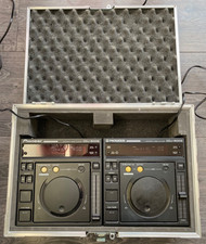 2 x Pioneer CDJ-500 S CDJ's
