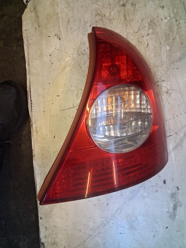 Renault clio mk2 rear tail - o/s,