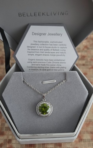 Beautiful periodic green - periodic,