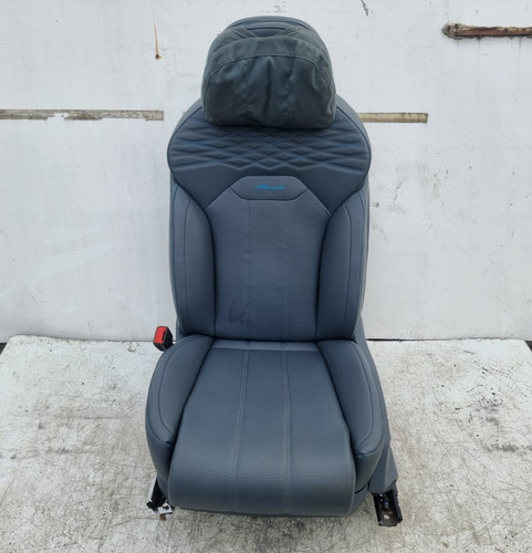 Bentley bentayga azure mk2 - azure,