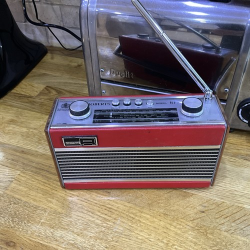 Vintage roberts rfm3 portable - roberts,