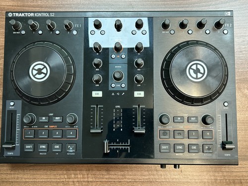 Traktor kontrol controller - traktor, dj