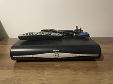 Sky plus hd drx890c set top box Amstrad DRX890 with cables and controller 