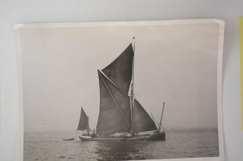 Thames sailing barge - sailing,