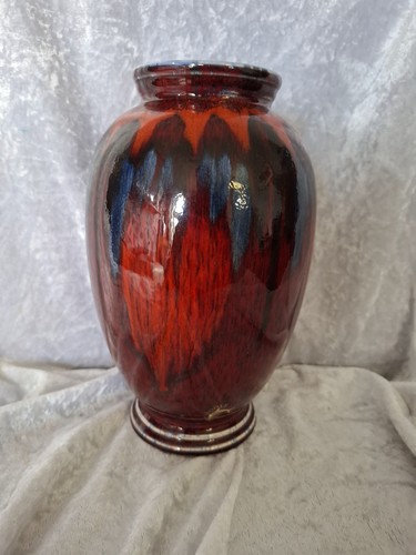 Poole pottery ceramic vase - pottery,