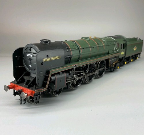 Hornby r2565 oliver - oliver, cromwell