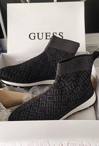 Guess black monogram mid - monogram, top