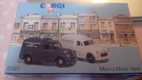 Corgi toys morris - toys,
