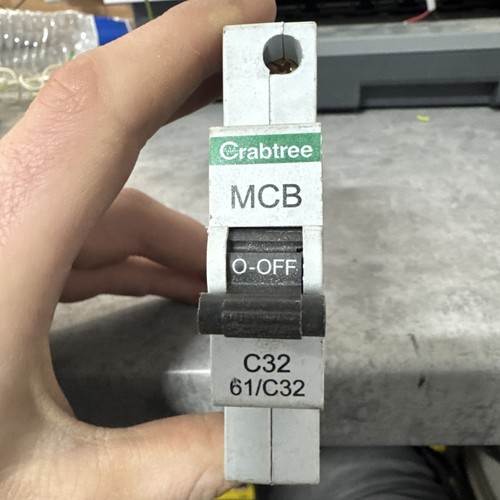 Crabtree c32 32a - type, c