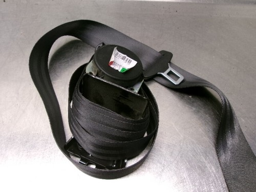 Vauxhall astra 2015 - vauxhall, seatbelt