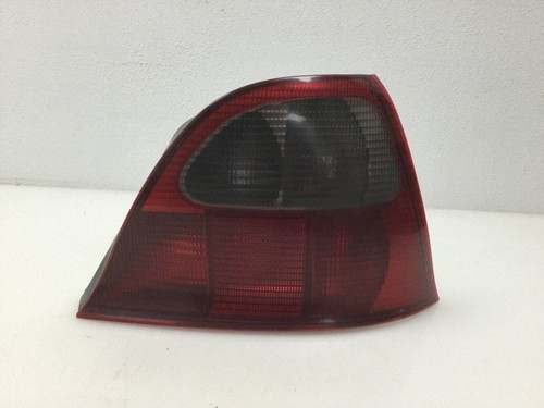 Rover 2003 right rear tail - 25,