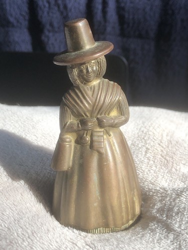 Vintage brass welsh - brass, table