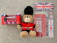 London Souvenir Gift Bundle