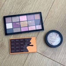 NEW Revolution Make Up Beauty