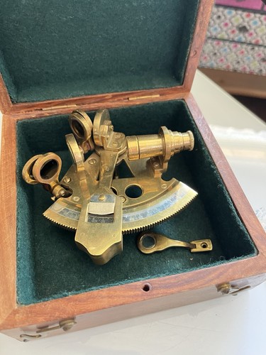 Vintage brass sextant - sextant, in