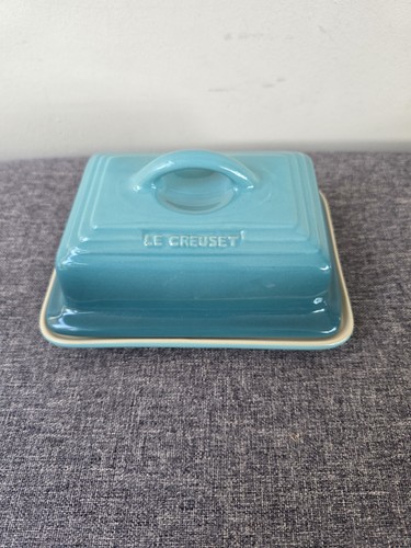 Creuset butter dish with - le,