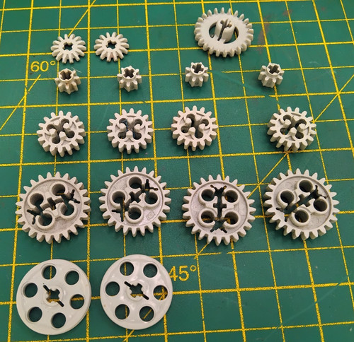 Lego technic gears job lot - lego,