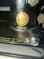 SINGER 221K FEATHERWEIGHT