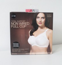 BNWT M&S White Total Support