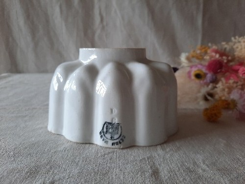 Antique vintage white - antique,