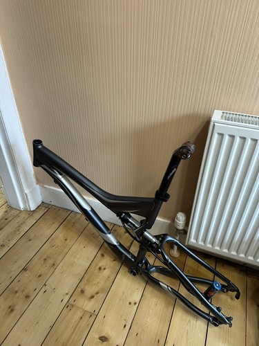 Frame only specialized - only.,