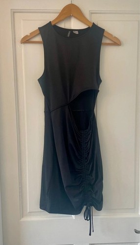 Little black mini dress - black,