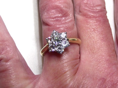 Hallmarked 18ct gold - hallmarked,