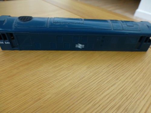 Hornby class diesel body - hornby,