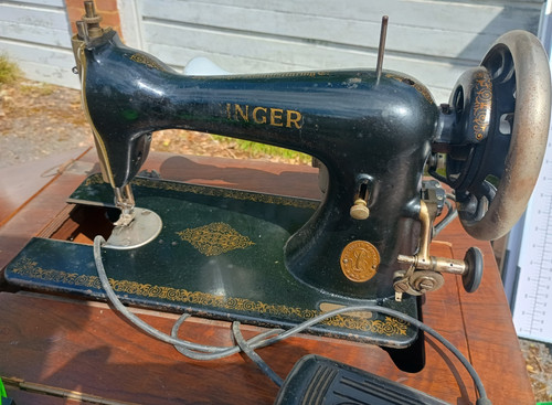 Singer mechanical sewing - mechanical,