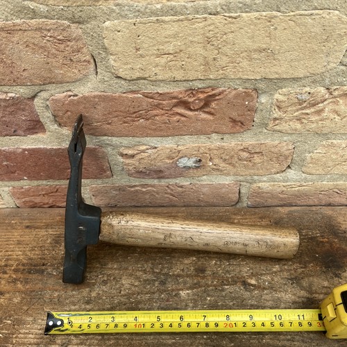 Faithful stonemasons