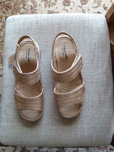 Ladies cushion walk - cushion,